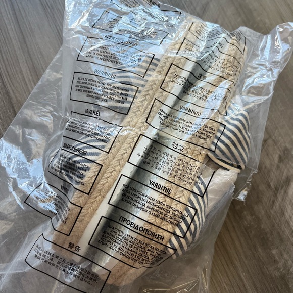 NWT Hollister Womens Slip On Slide Knot Sandals Striped Platform M medium - Picture 10 of 10